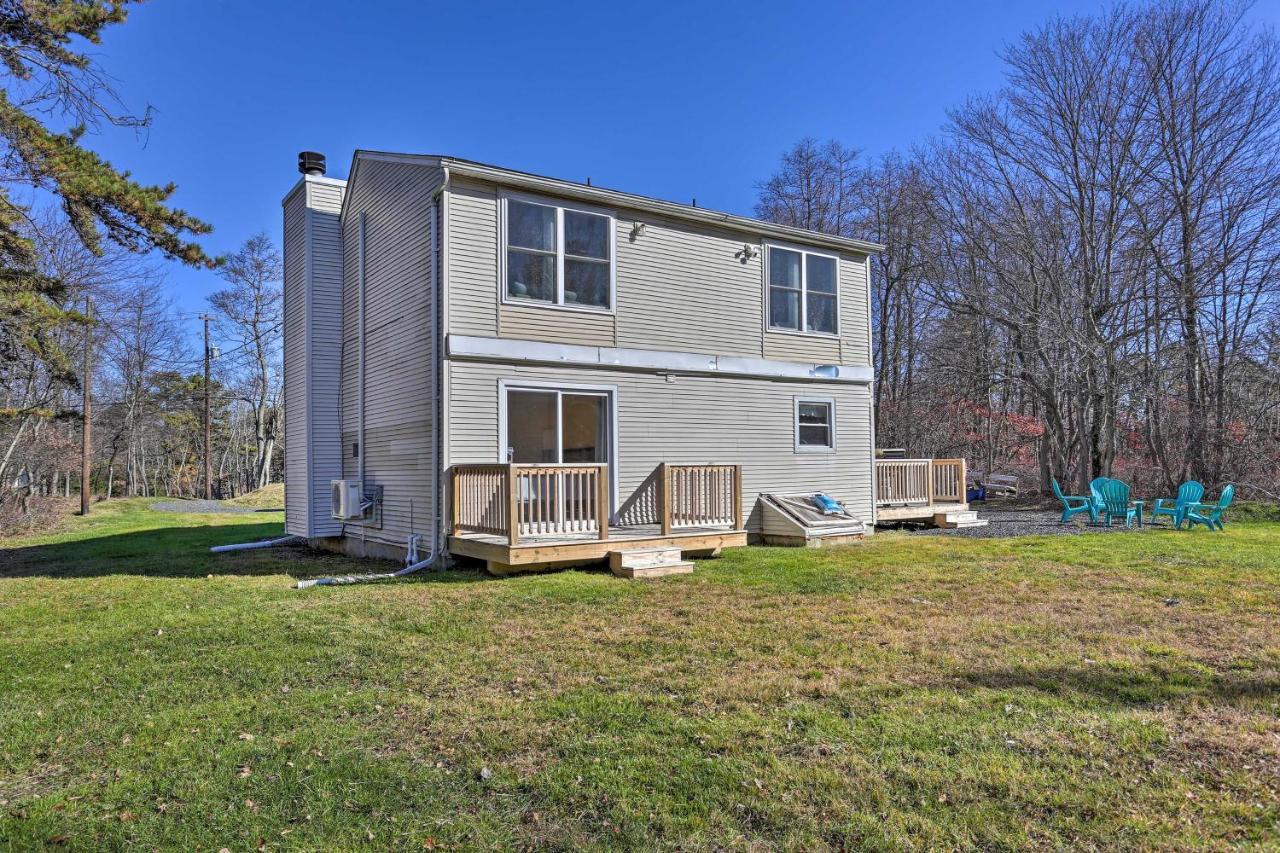 Peaceful Poconos Home With Lake And Pool Access! Long Pond Eksteriør billede